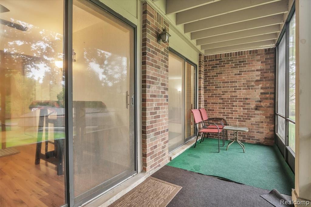 36944 Ridgedale Court, Unit 77 Farmington Hills, MI 48331 - Photo 13 of 38