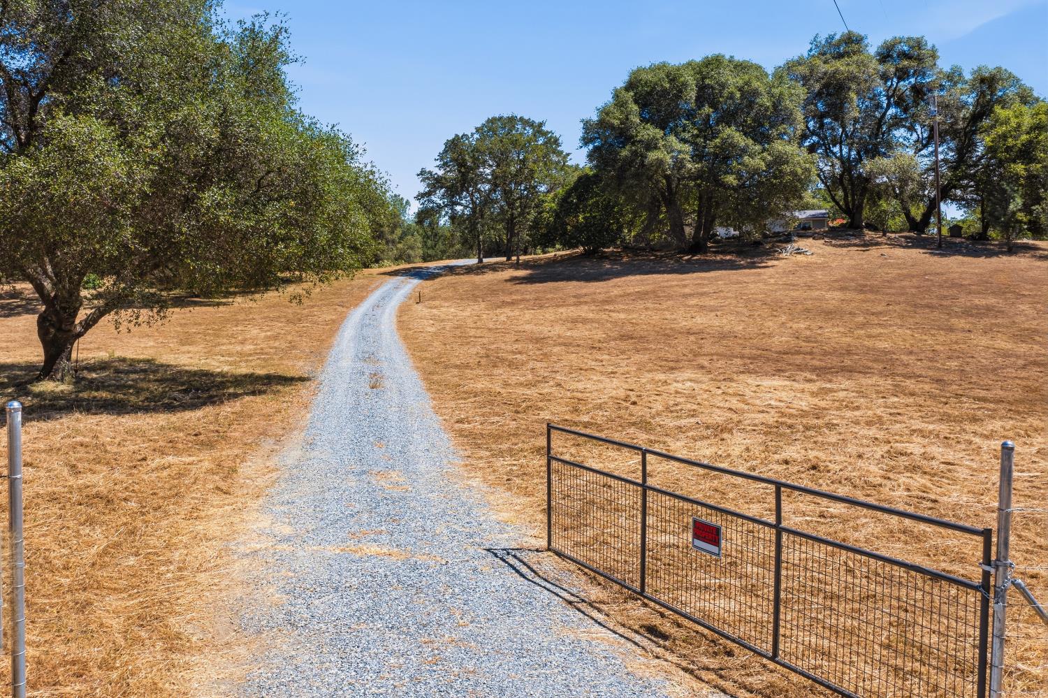 3071 Spring Hill Road Somerset, CA 95684 - Photo 5 of 71