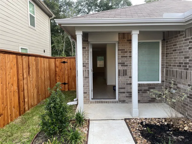 $1,750 | 3038 Mallorca Drive, Conroe, TX 77301