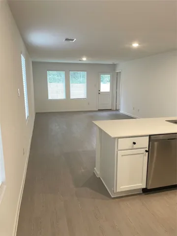 $1,750 | 3038 Mallorca Drive, Conroe, TX 77301