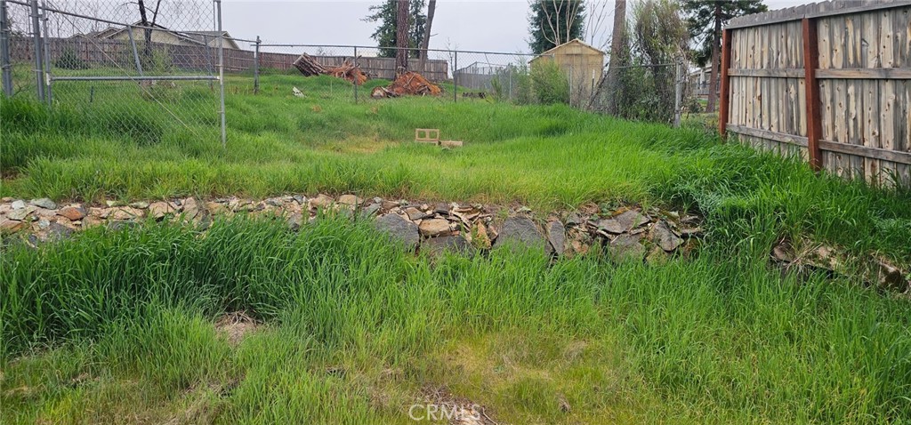 5832 Ingalls Road Paradise, CA 95969 - Photo 3 of 4 a view of yard with green space