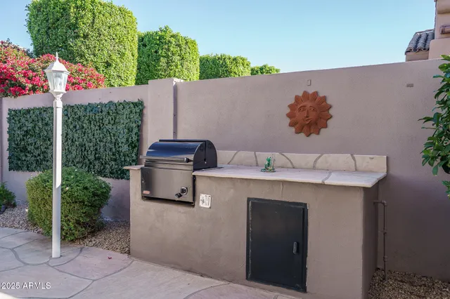 a view of a outdoor space