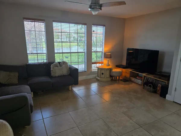 $2,500 | 1215 Crystal Way, Unit O, Delray Beach, FL 33444
