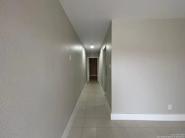 $950 | 1303 Philadelphia Street, Unit 1, Laredo, TX 78041