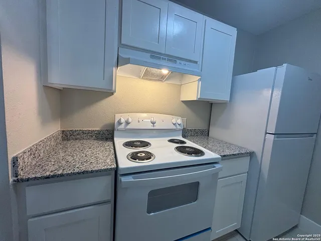 $950 | 1303 Philadelphia Street, Unit 1, Laredo, TX 78041