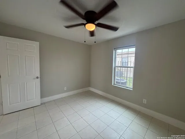 $950 | 1303 Philadelphia Street, Unit 1, Laredo, TX 78041