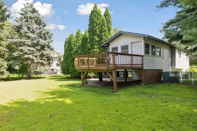 $325,000 | 8357 Jersey Avenue North, Brooklyn Park, MN 55445