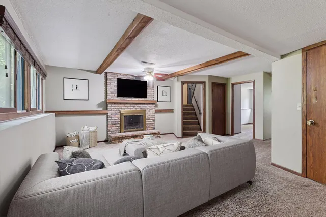 $325,000 | 8357 Jersey Avenue North, Brooklyn Park, MN 55445