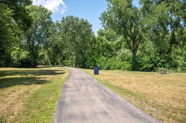 $325,000 | 8357 Jersey Avenue North, Brooklyn Park, MN 55445