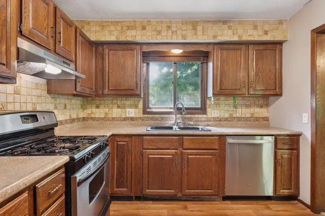 $325,000 | 8357 Jersey Avenue North, Brooklyn Park, MN 55445