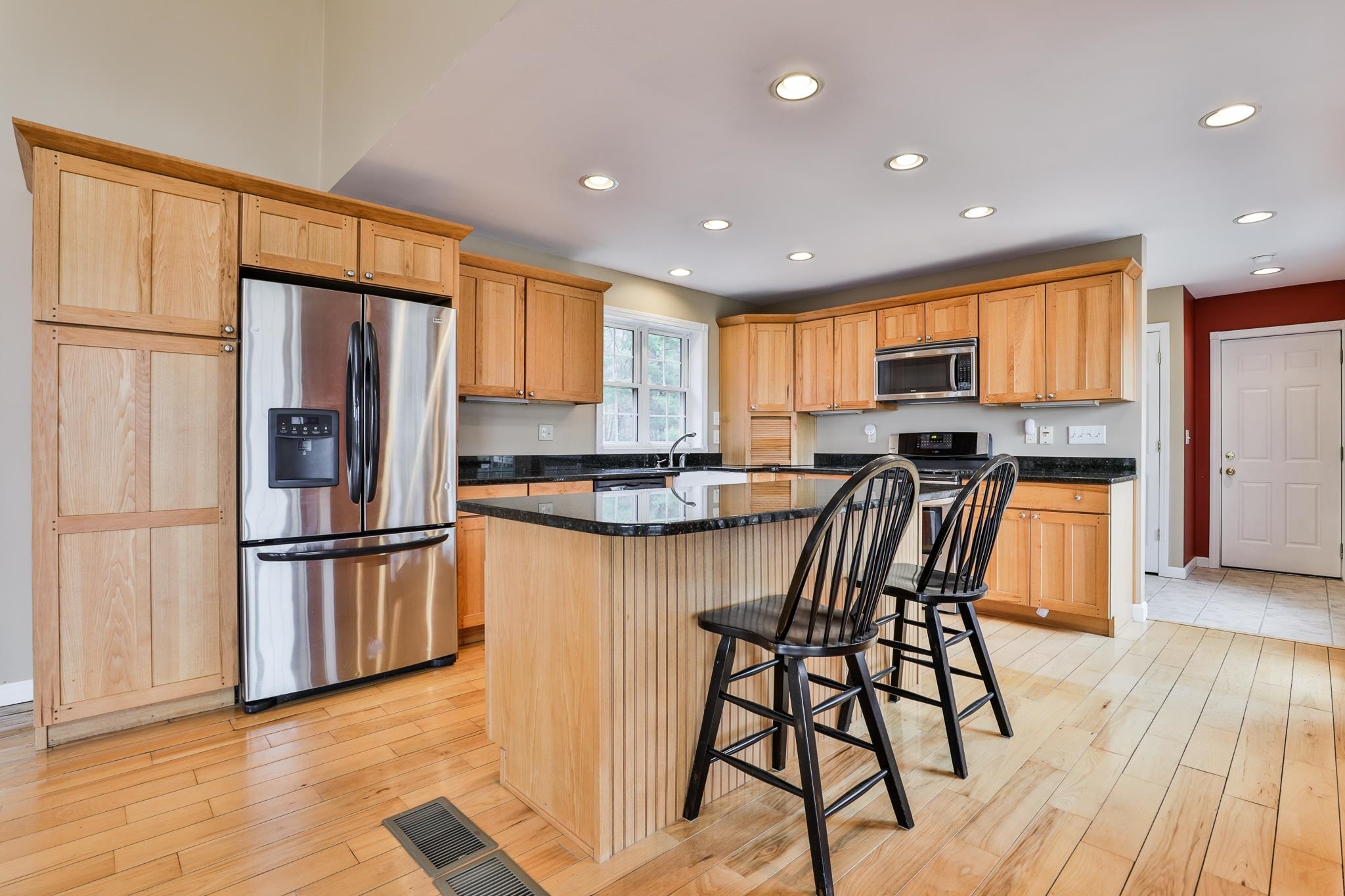 1042 Montalona Road Dunbarton, NH 03046 - Photo 13 of 38
