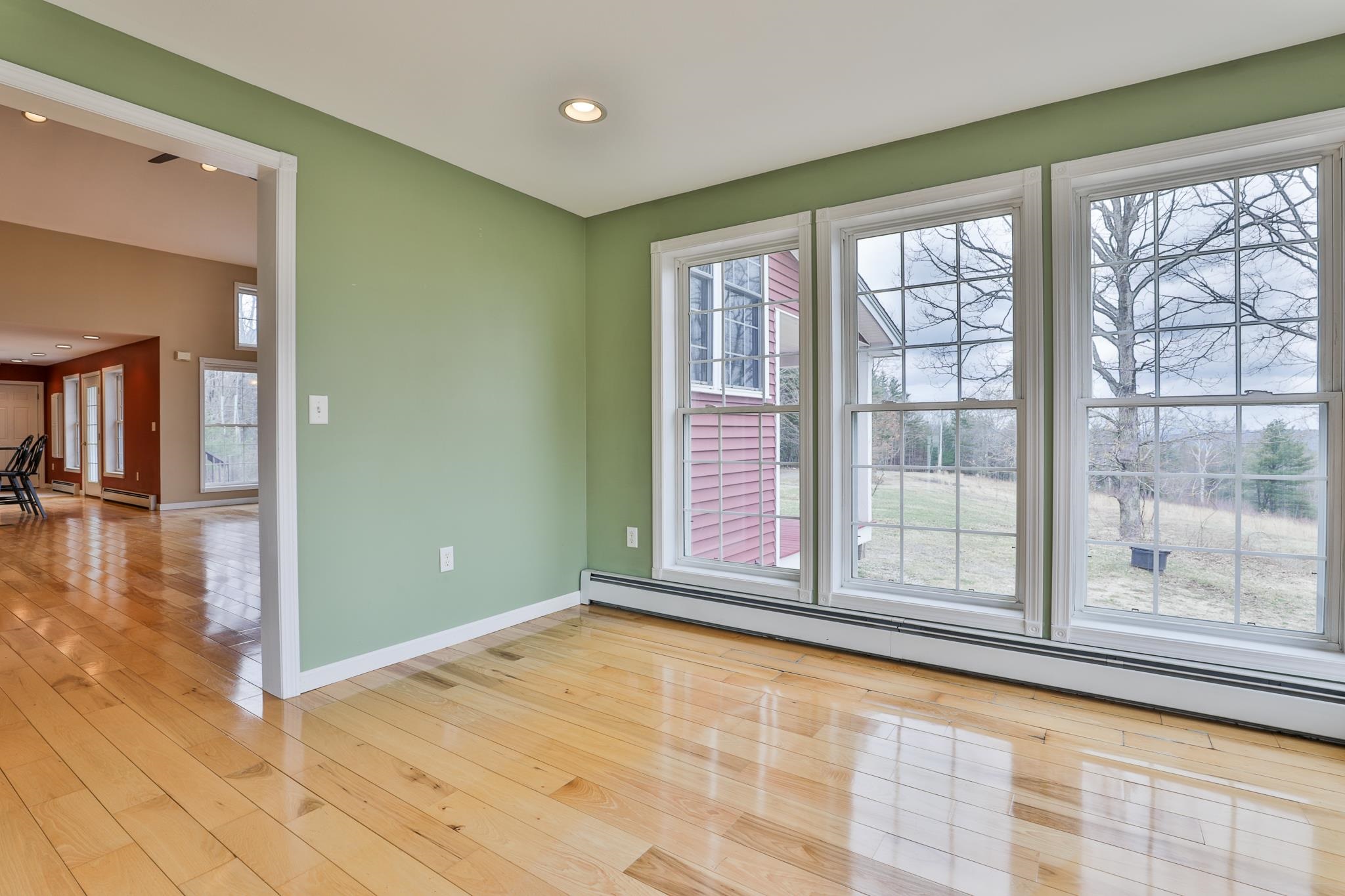1042 Montalona Road Dunbarton, NH 03046 - Photo 20 of 38