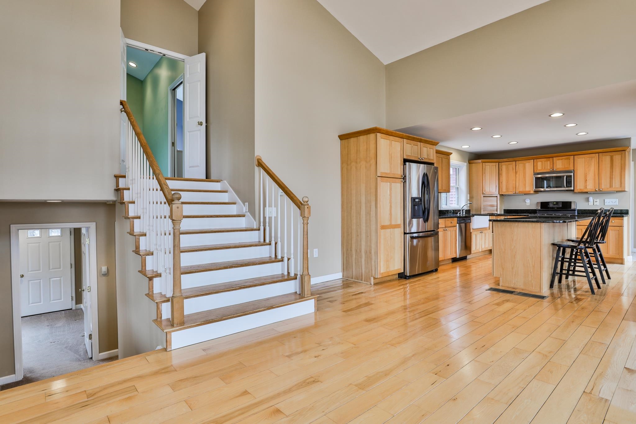 1042 Montalona Road Dunbarton, NH 03046 - Photo 23 of 38