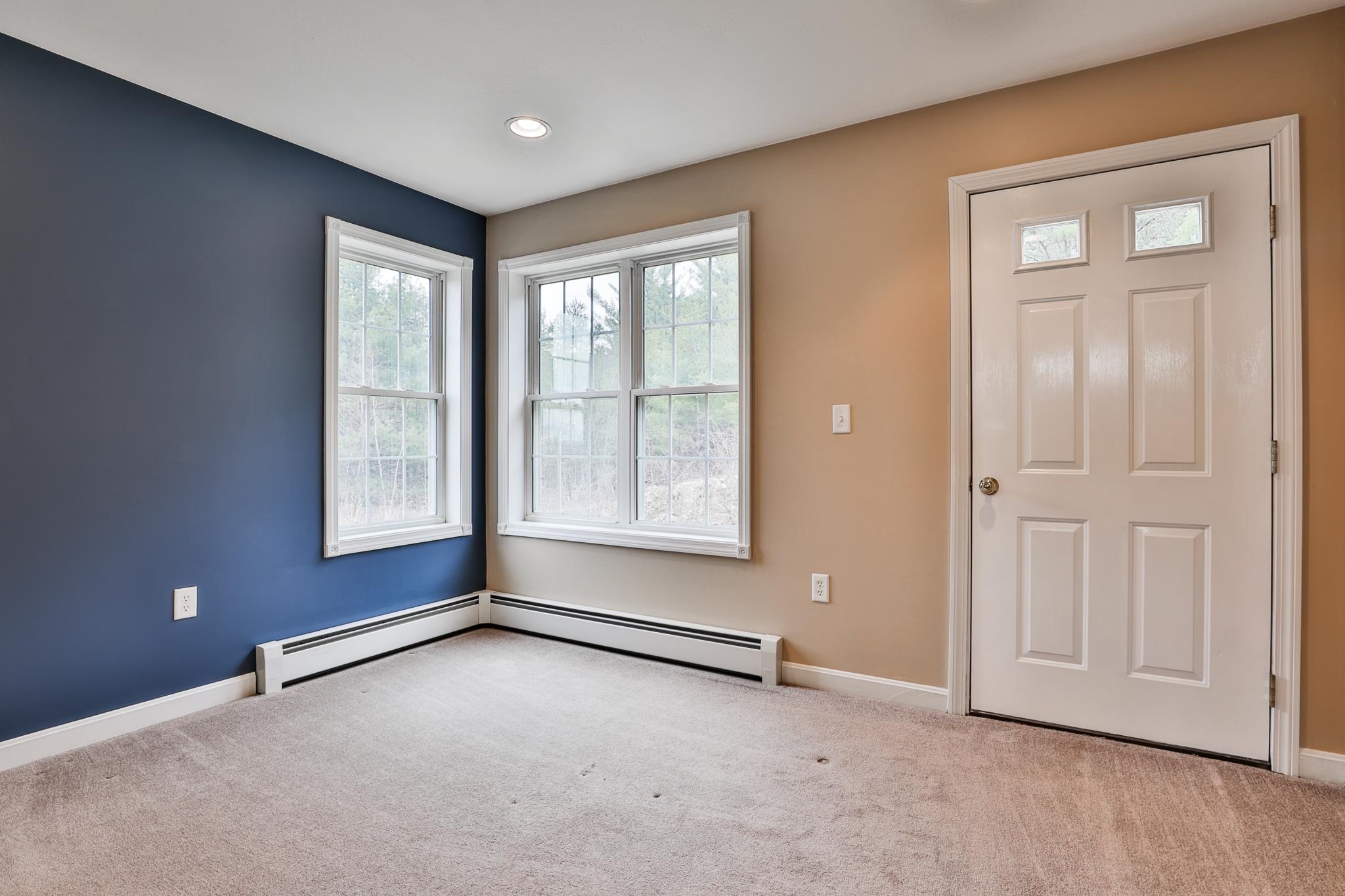 1042 Montalona Road Dunbarton, NH 03046 - Photo 32 of 38