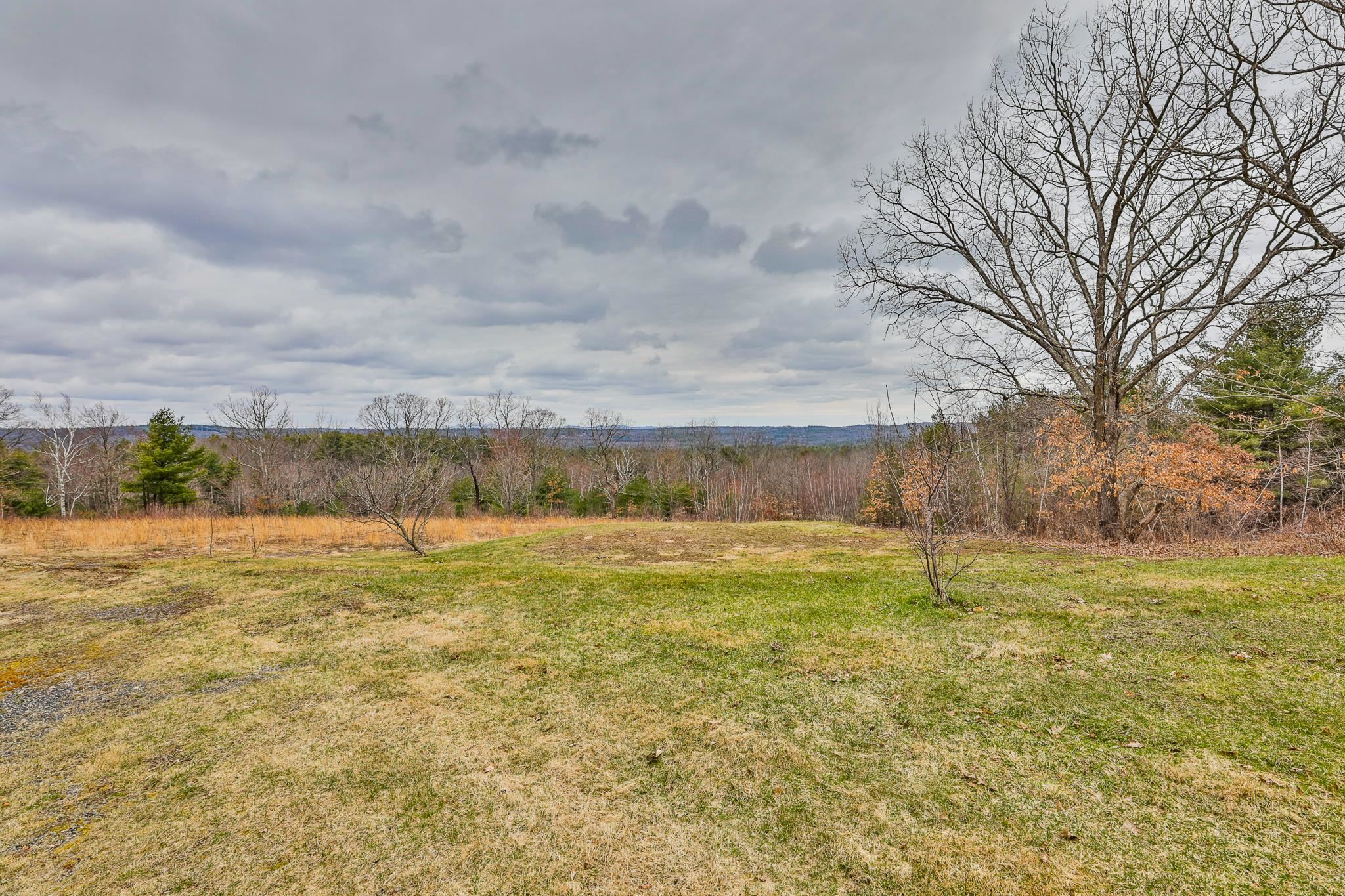 1042 Montalona Road Dunbarton, NH 03046 - Photo 6 of 38