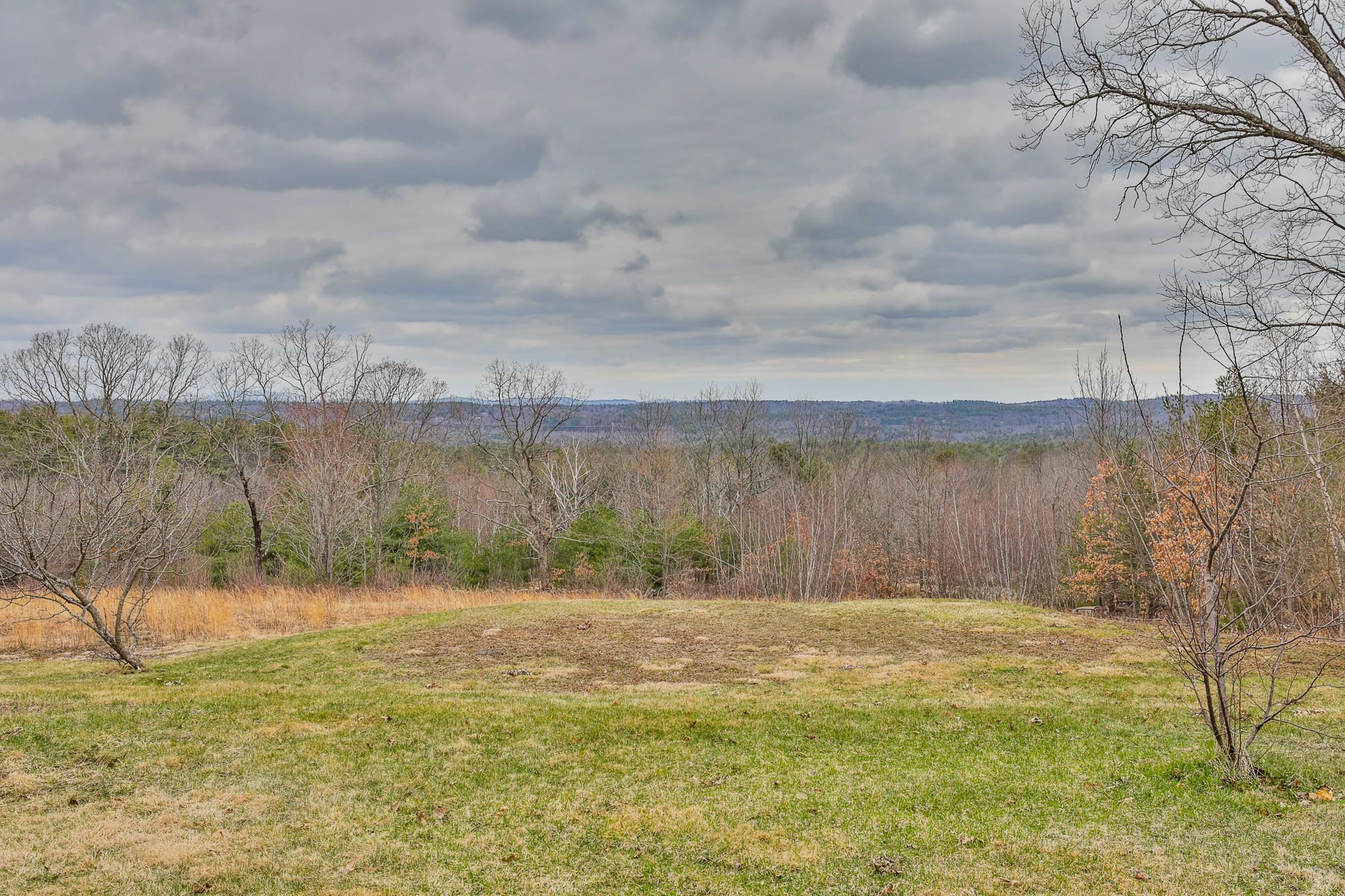 1042 Montalona Road Dunbarton, NH 03046 - Photo 7 of 38