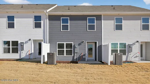 $252,463 | 203 Maddox Drive, Aberdeen, NC 28315