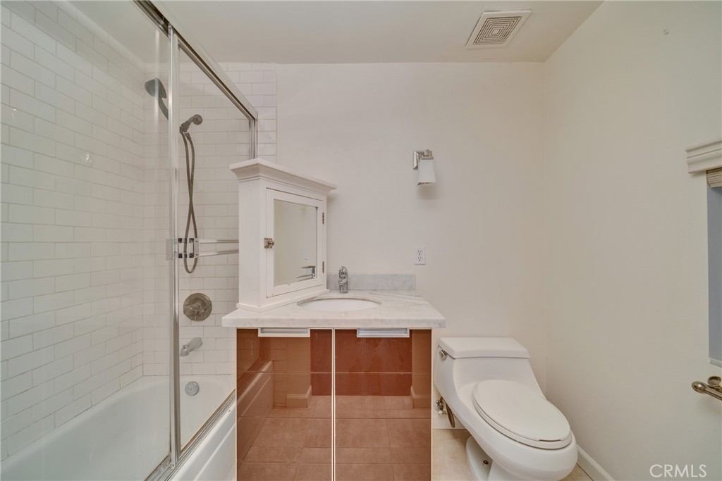 825 West Duarte Road, Unit C Monrovia, CA 91016 - Photo 11 of 22 Gallery Image 11