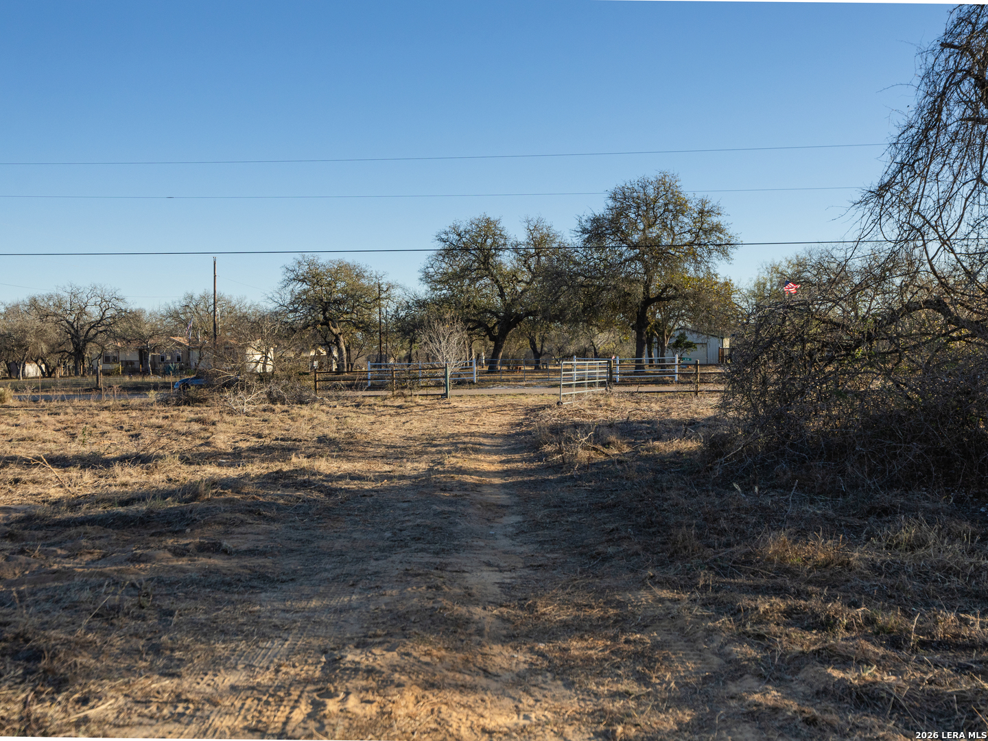 305 Sara Lane Lytle, TX 78052 - Photo 4 of 6