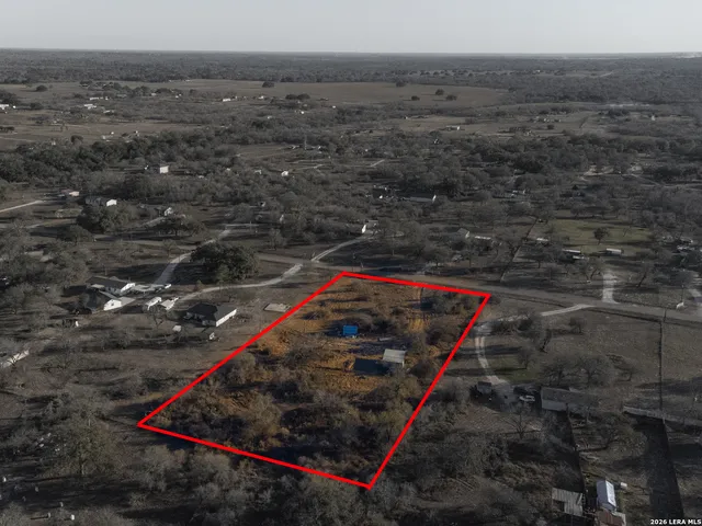 $100,000 | 305 Sara Lane, Lytle, TX 78052