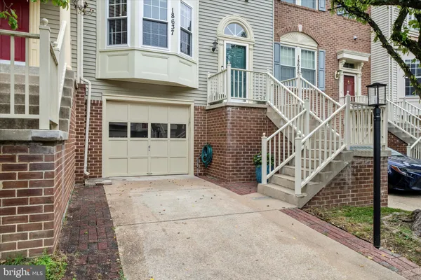 $579,000 | 18637 Clovercrest Circle, Olney, MD 20832