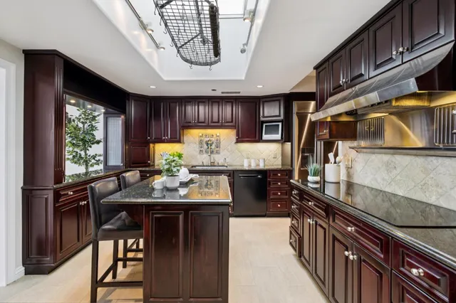 $3,250,000 | 555 Laurel Avenue, Unit 614, San Mateo, CA 94401