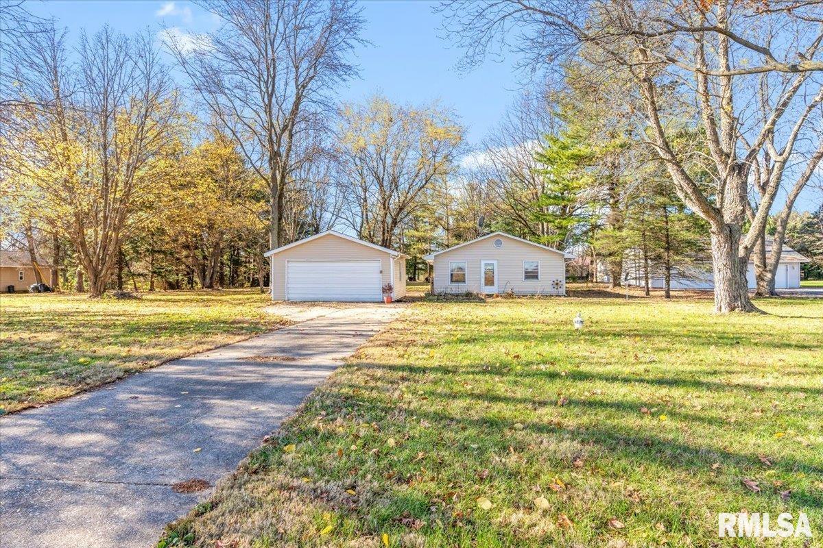 5607 Prairie School Road Riverton, IL 62561 - Photo 1 of 31 Gallery Image 1
