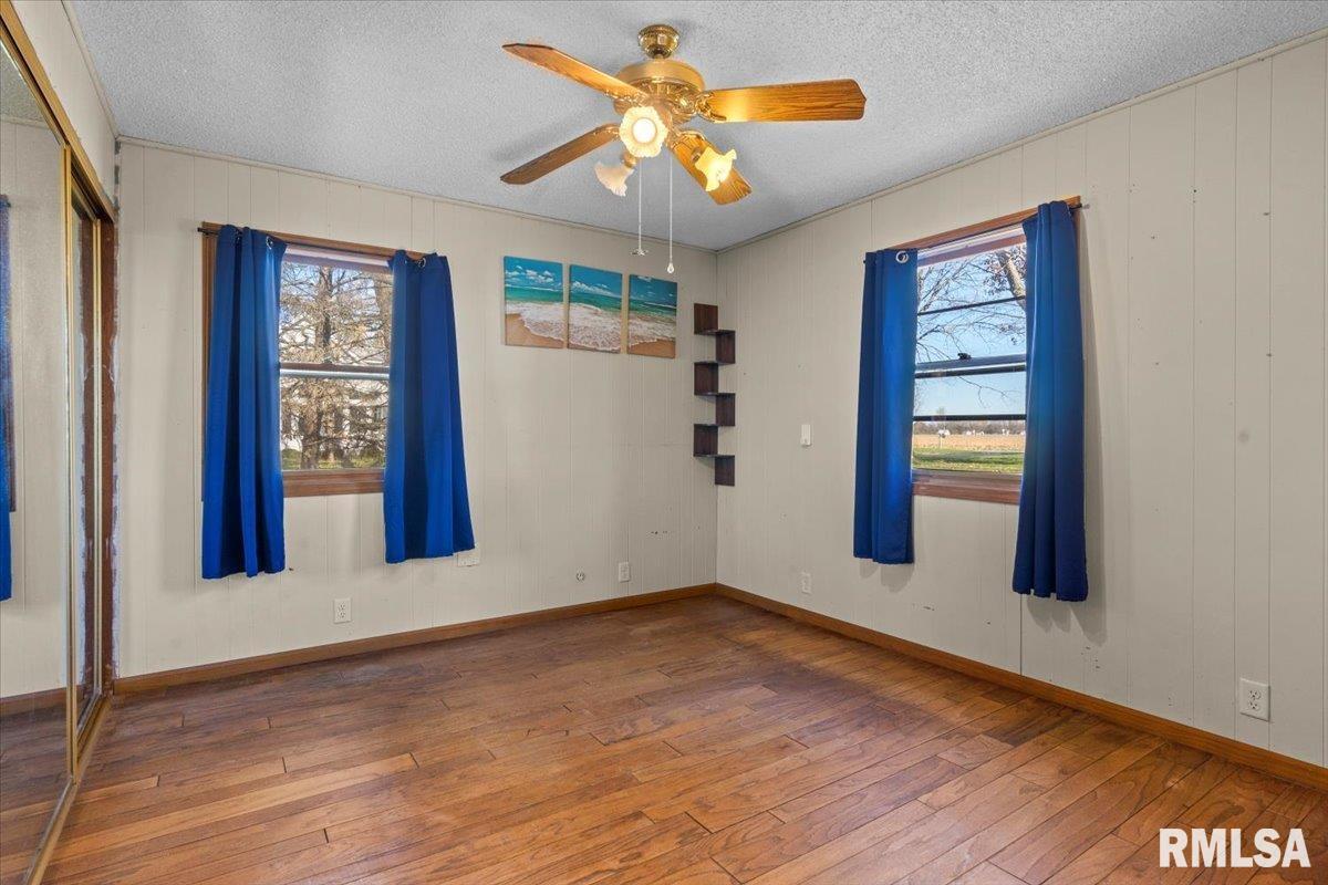 5607 Prairie School Road Riverton, IL 62561 - Photo 13 of 31 Gallery Image 13