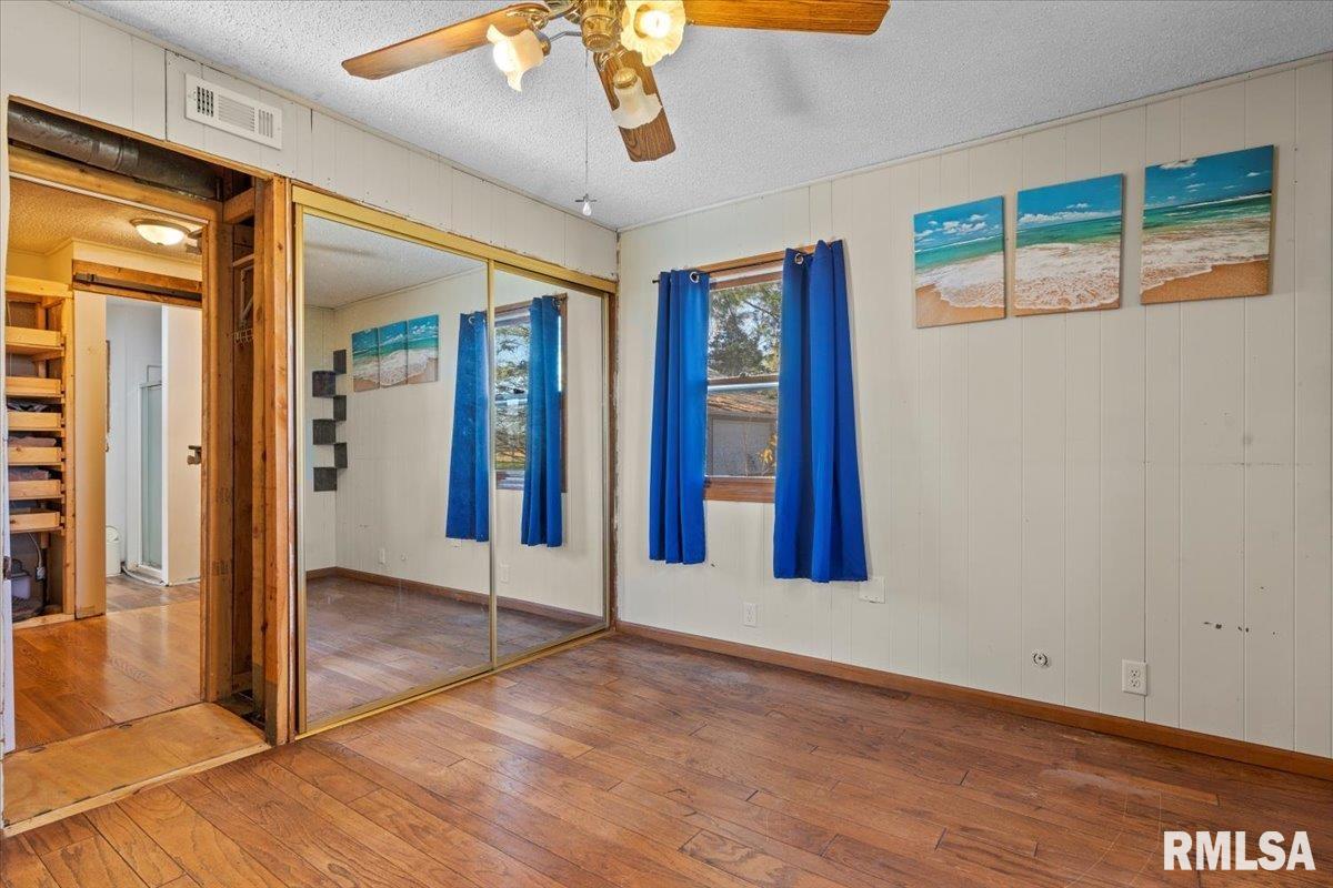 5607 Prairie School Road Riverton, IL 62561 - Photo 15 of 31 Gallery Image 15