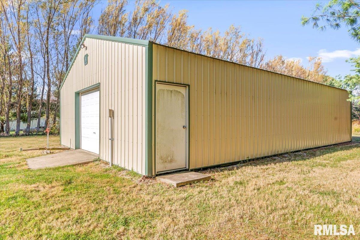 5607 Prairie School Road Riverton, IL 62561 - Photo 21 of 31 Gallery Image 21