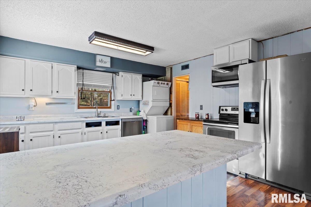 5607 Prairie School Road Riverton, IL 62561 - Photo 7 of 31 Gallery Image 7