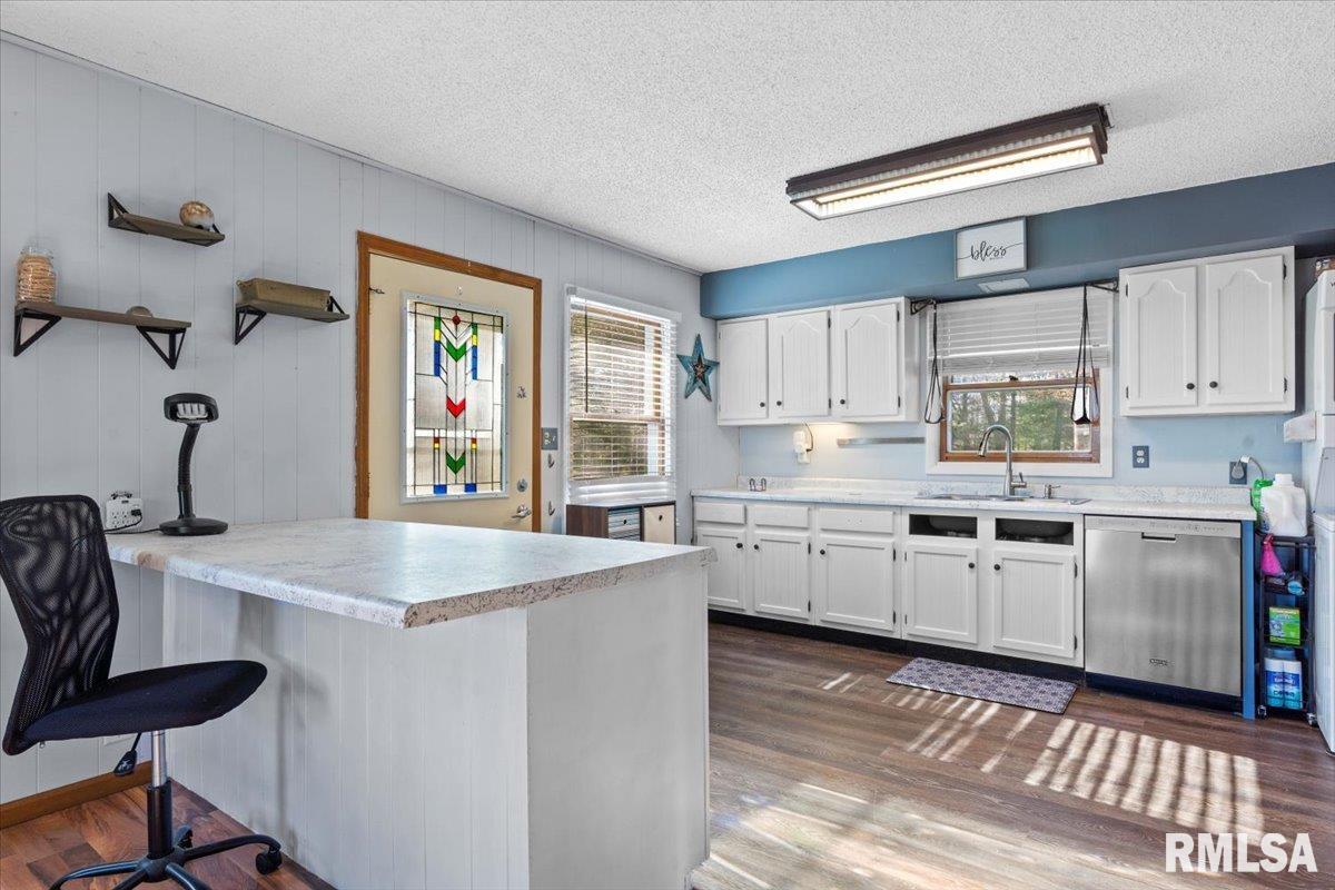 5607 Prairie School Road Riverton, IL 62561 - Photo 9 of 31 Gallery Image 9
