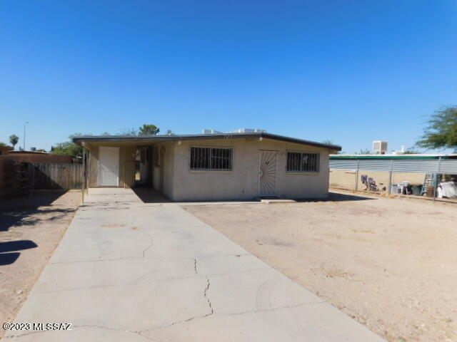 7034 South 6th Avenue Tucson, AZ 85756 - Photo 1 of 13