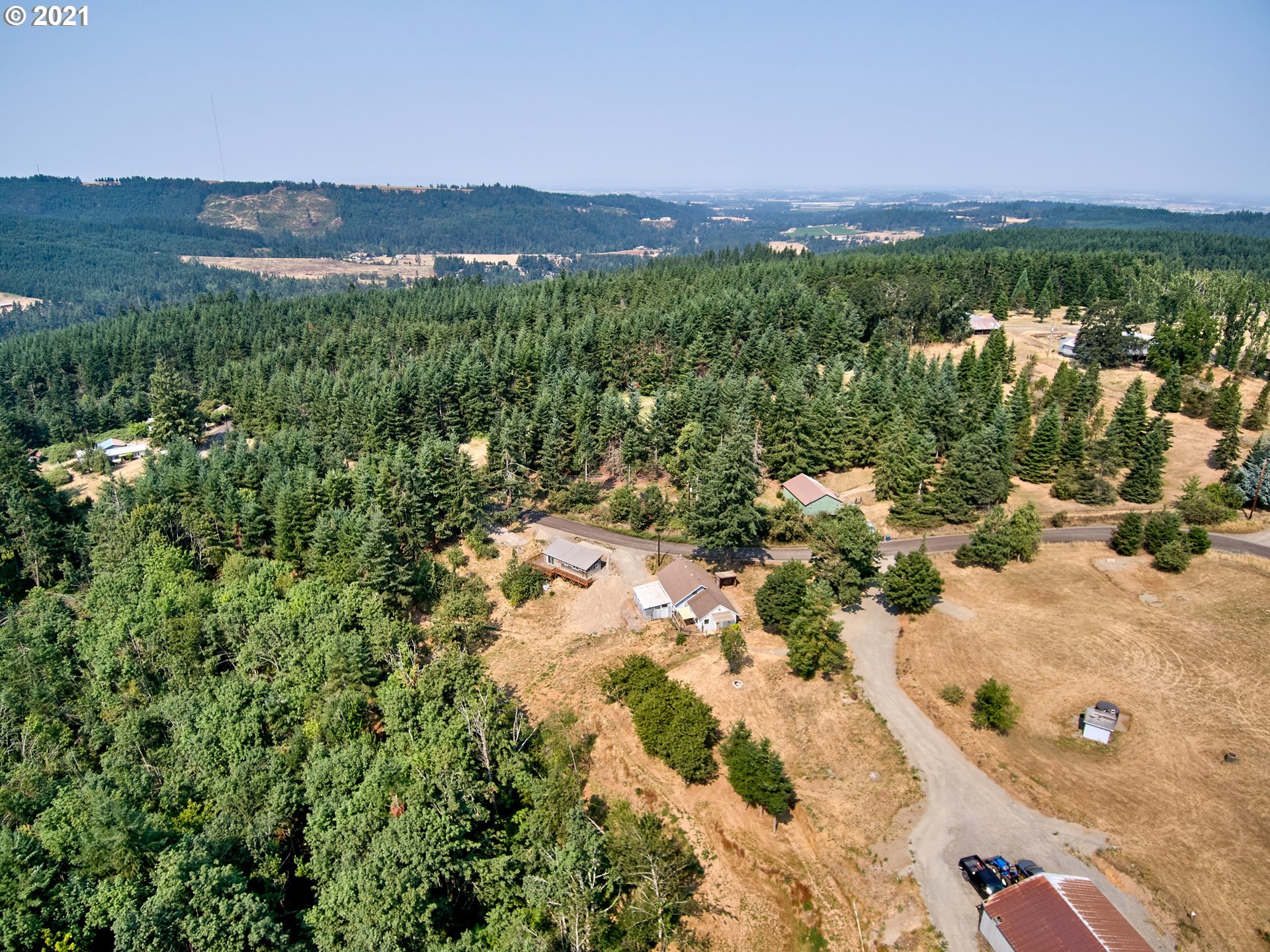 19754 McKillop Road Scotts Mills, OR 97375 - Photo 4 of 32 Gallery Image 4