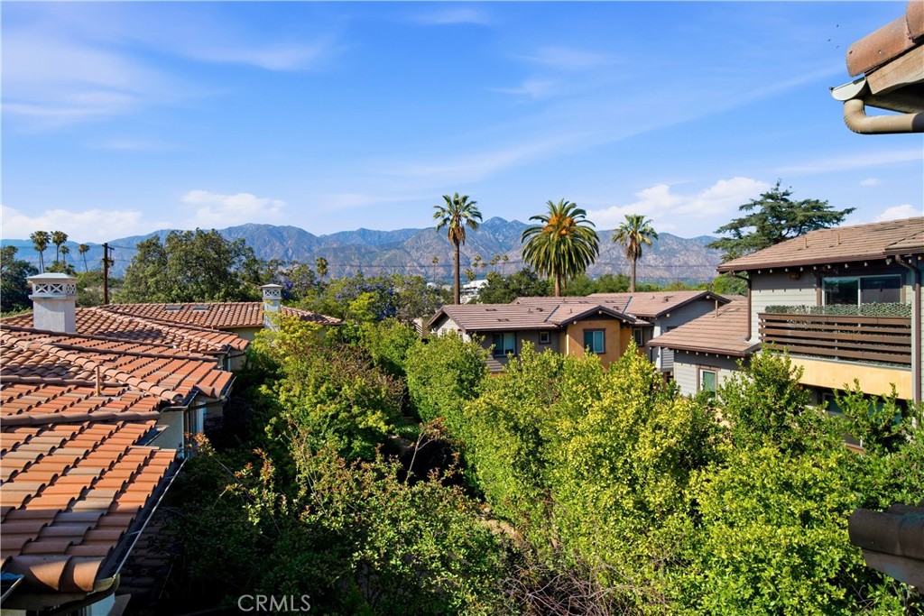 2454 Oswego Street, Unit 301 Pasadena, CA 91107 - Photo 55 of 59 a view of a house with a yard and sitting area