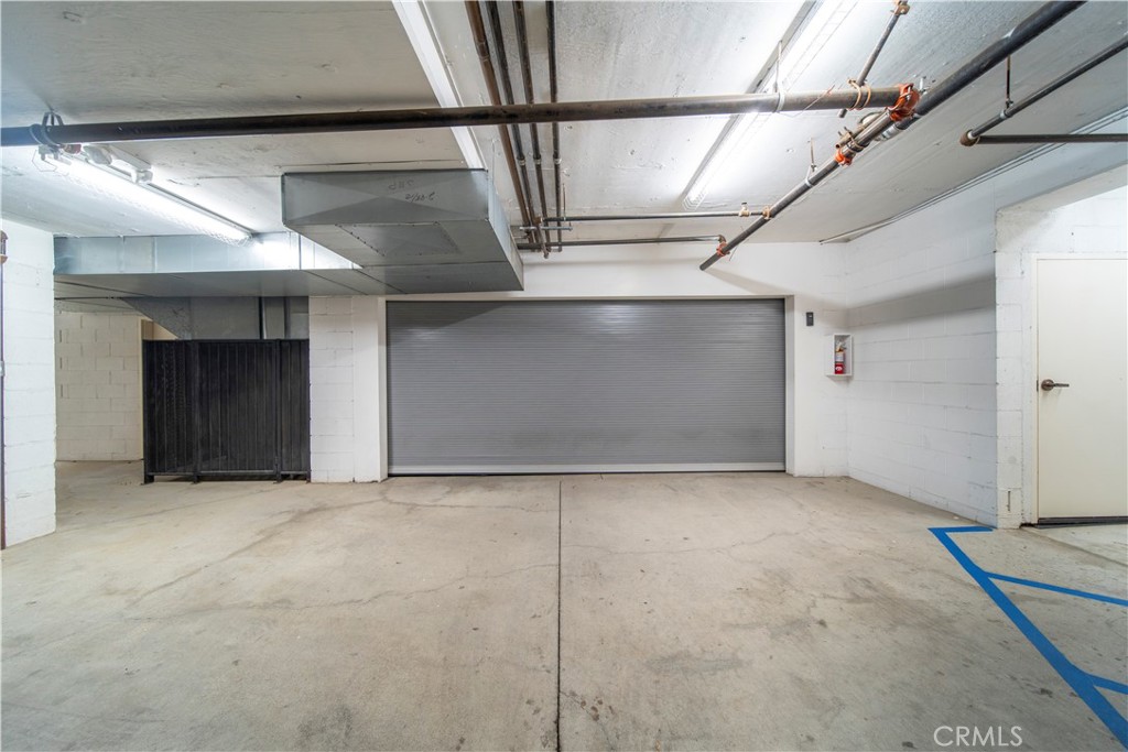 2454 Oswego Street, Unit 301 Pasadena, CA 91107 - Photo 59 of 59 a view of a garage