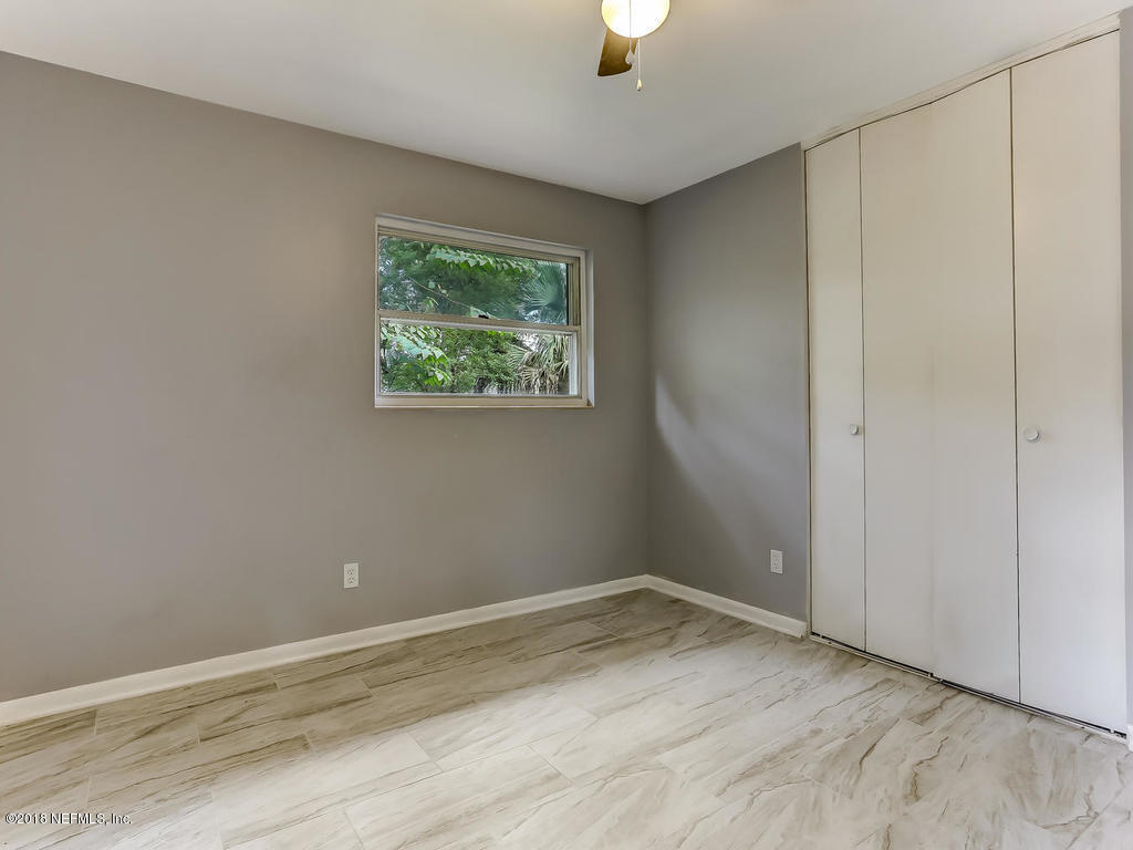 2126 Fouraker Road Jacksonville, FL 32210 - Photo 23 of 38 2126 Fouraker Rd Jacksonville-023-22-Bed