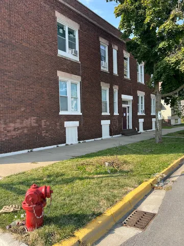 $470,000 | 1500 West 71st Street, Chicago, IL 60636