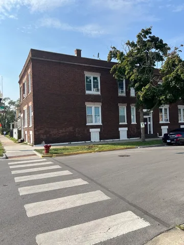 $470,000 | 1500 West 71st Street, Chicago, IL 60636