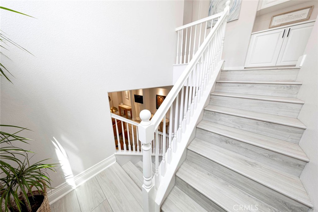 6 Teardrop Irvine, CA 92603 - Photo 22 of 42 a view of entryway