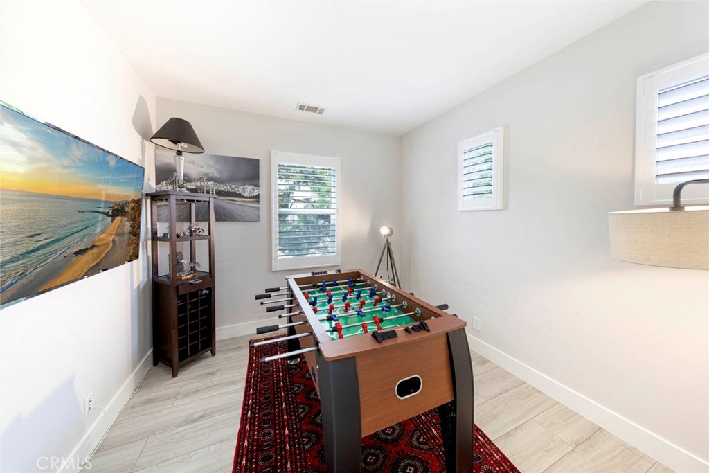 6 Teardrop Irvine, CA 92603 - Photo 29 of 42 a room with furniture and window