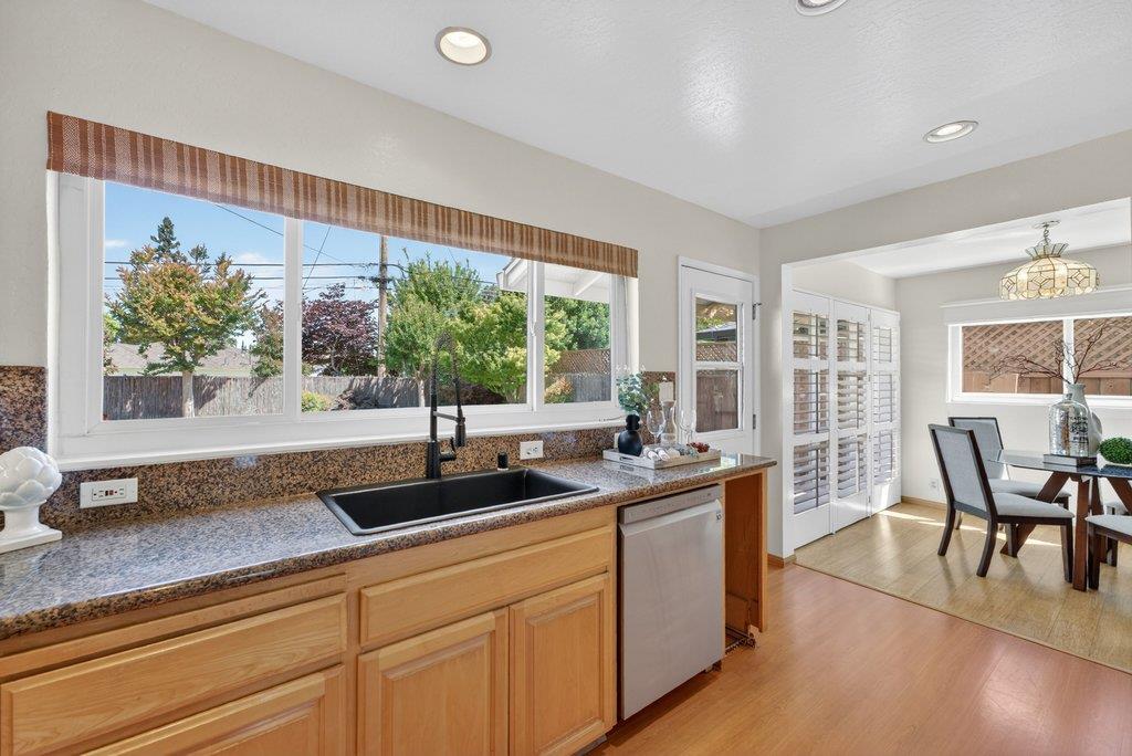 2377 Tulip Road San Jose, CA 95128 - Photo 9 of 62