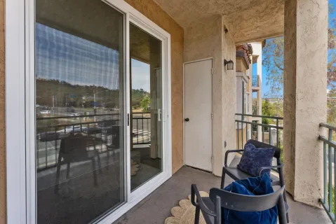$579,000 | 2250 Camino De La Reina, Unit 202, San Diego, CA 92108