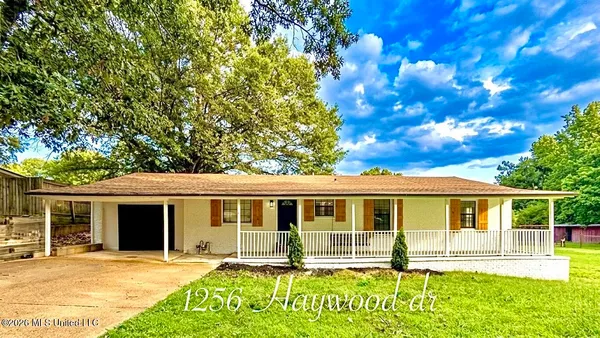 $219,999 | 1256 Haywood Drive, Southaven, MS 38671