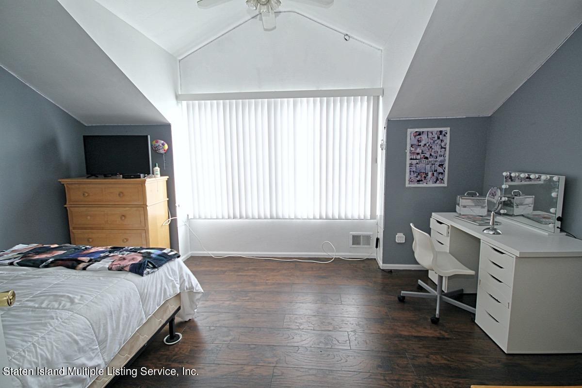 30 Red Cedar Lane Staten Island, NY 10309 - Photo 18 of 32 IMG_3361_Fotor