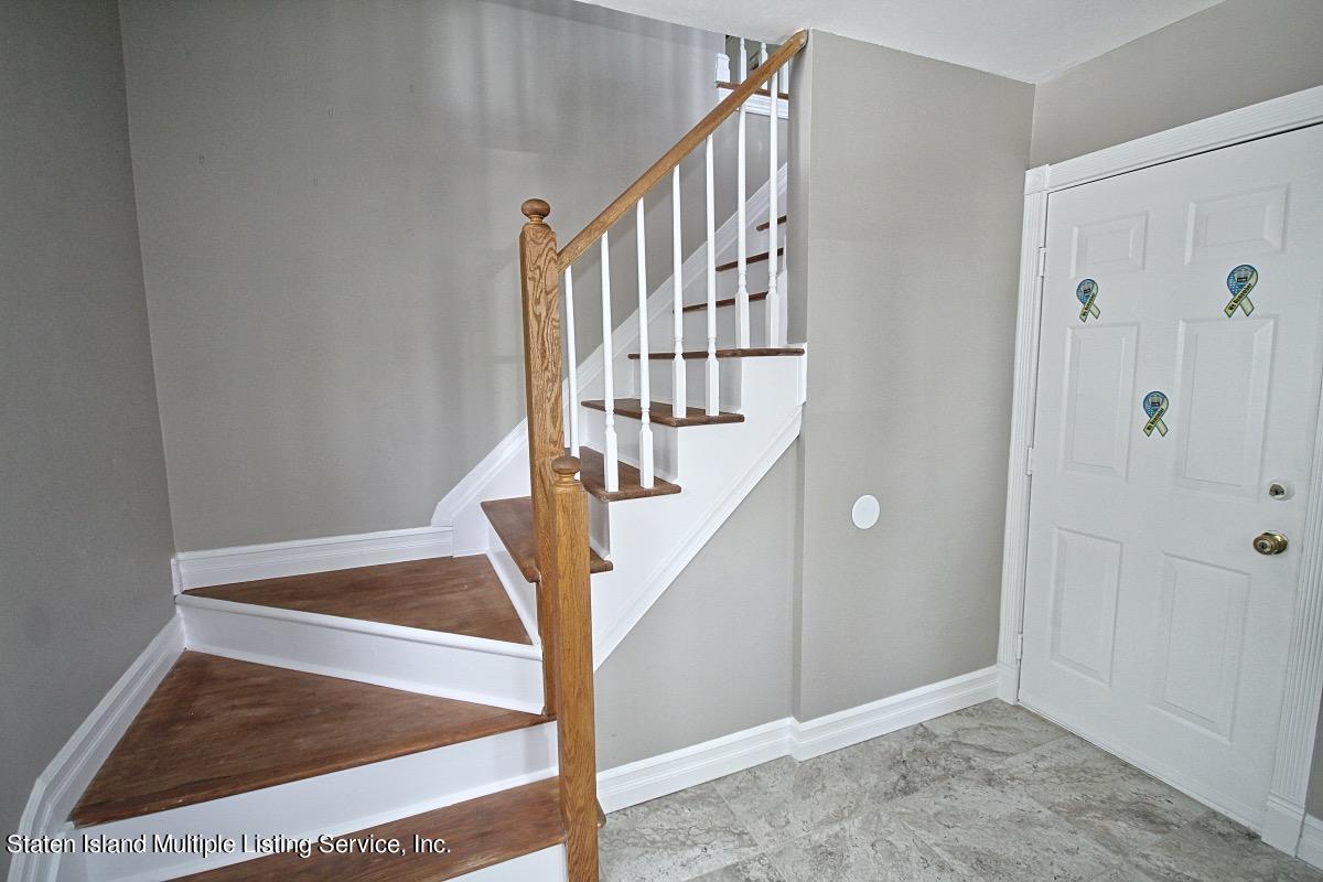 30 Red Cedar Lane Staten Island, NY 10309 - Photo 3 of 32 IMG_3256_Fotor