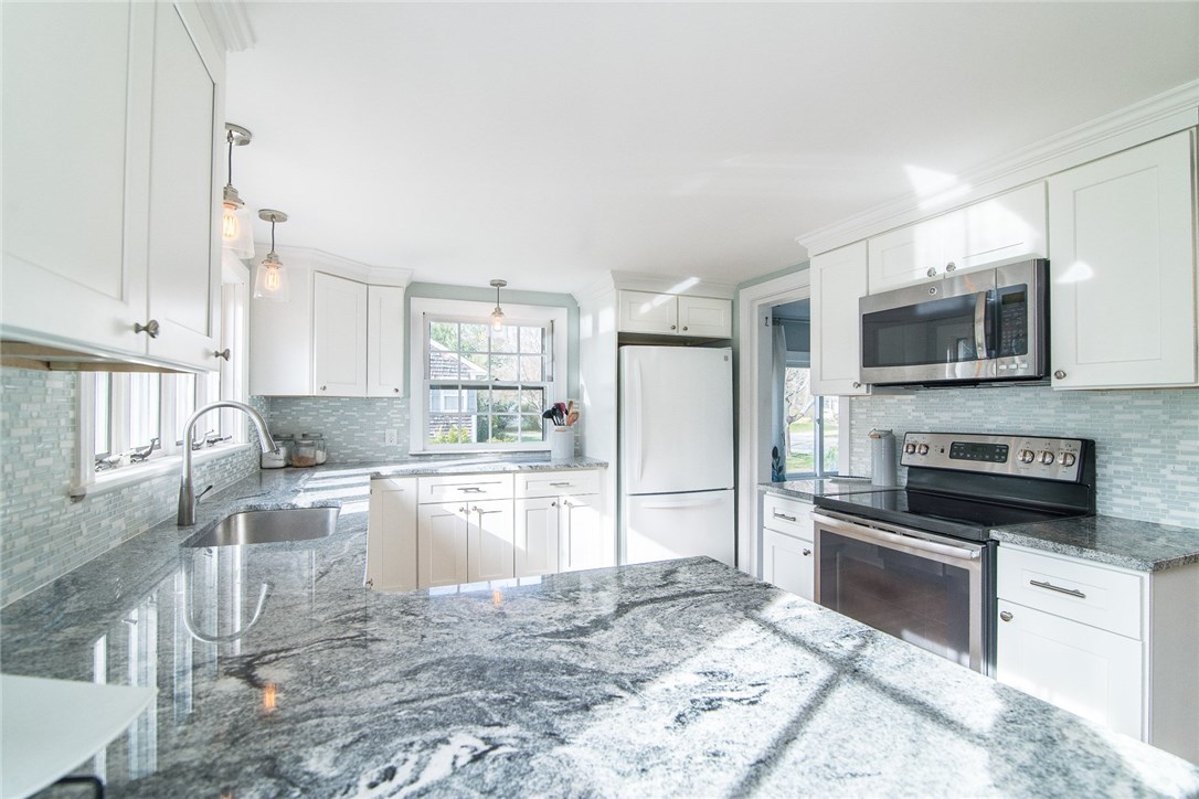 408 New Meadow Road Barrington, RI 02806 - Photo 4 of 32 Gallery Image 4