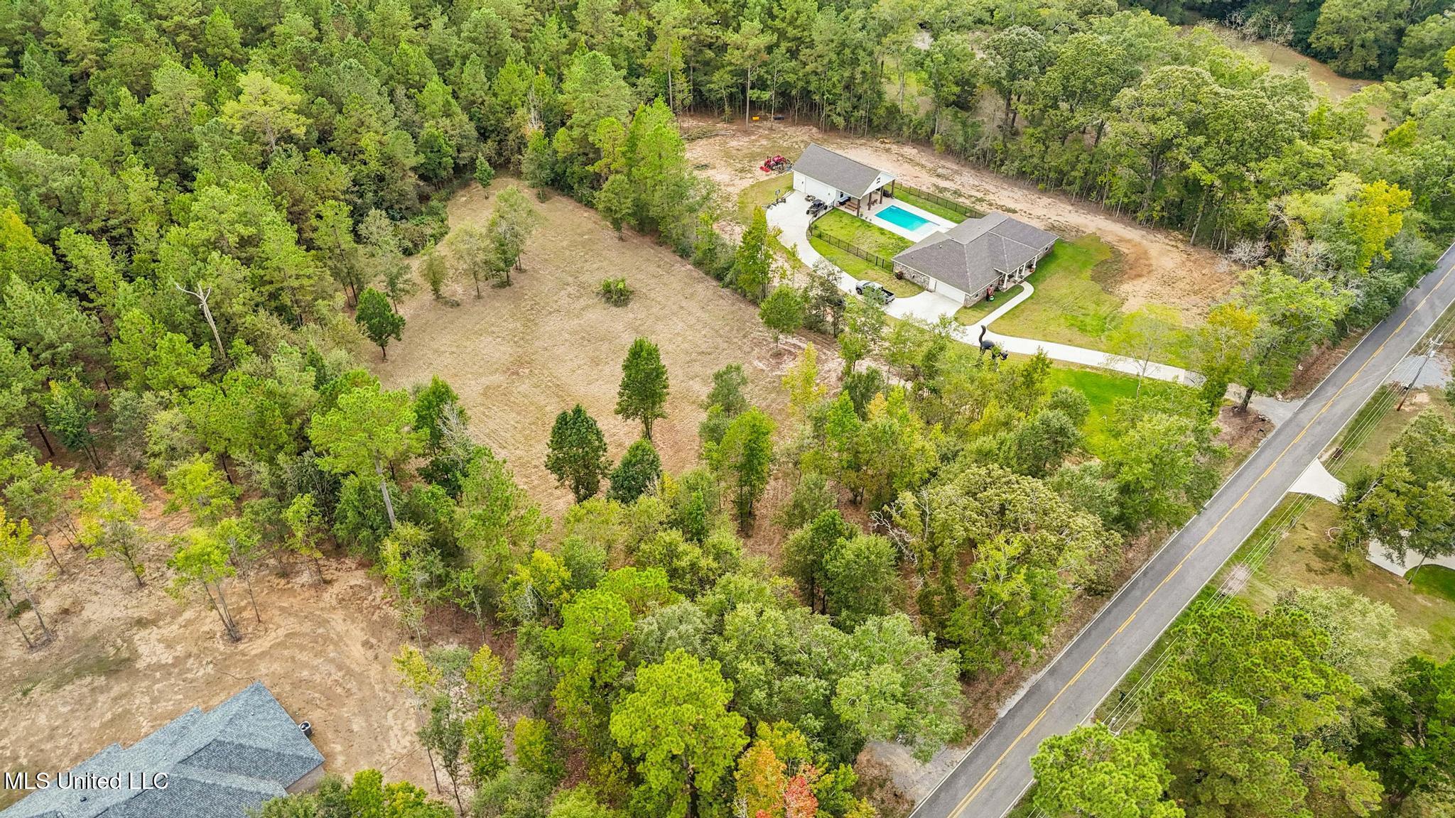 12091 School Road Saucier, MS 39574 - Photo 3 of 18 002