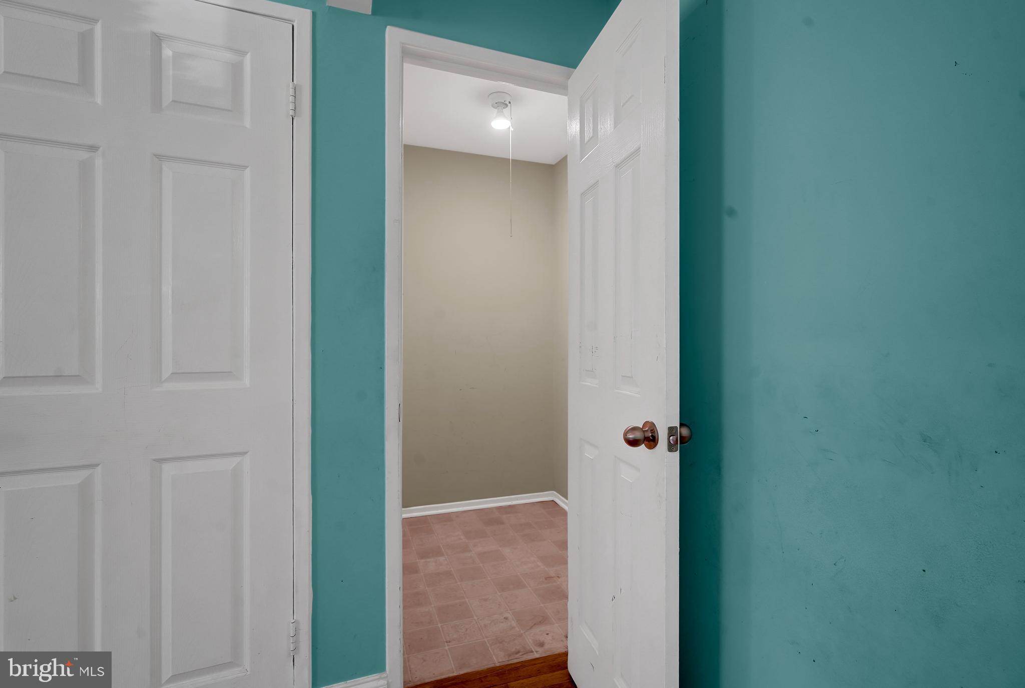 1321 Alderton Lane Silver Spring, MD 20906 - Photo 10 of 37 Main level closet