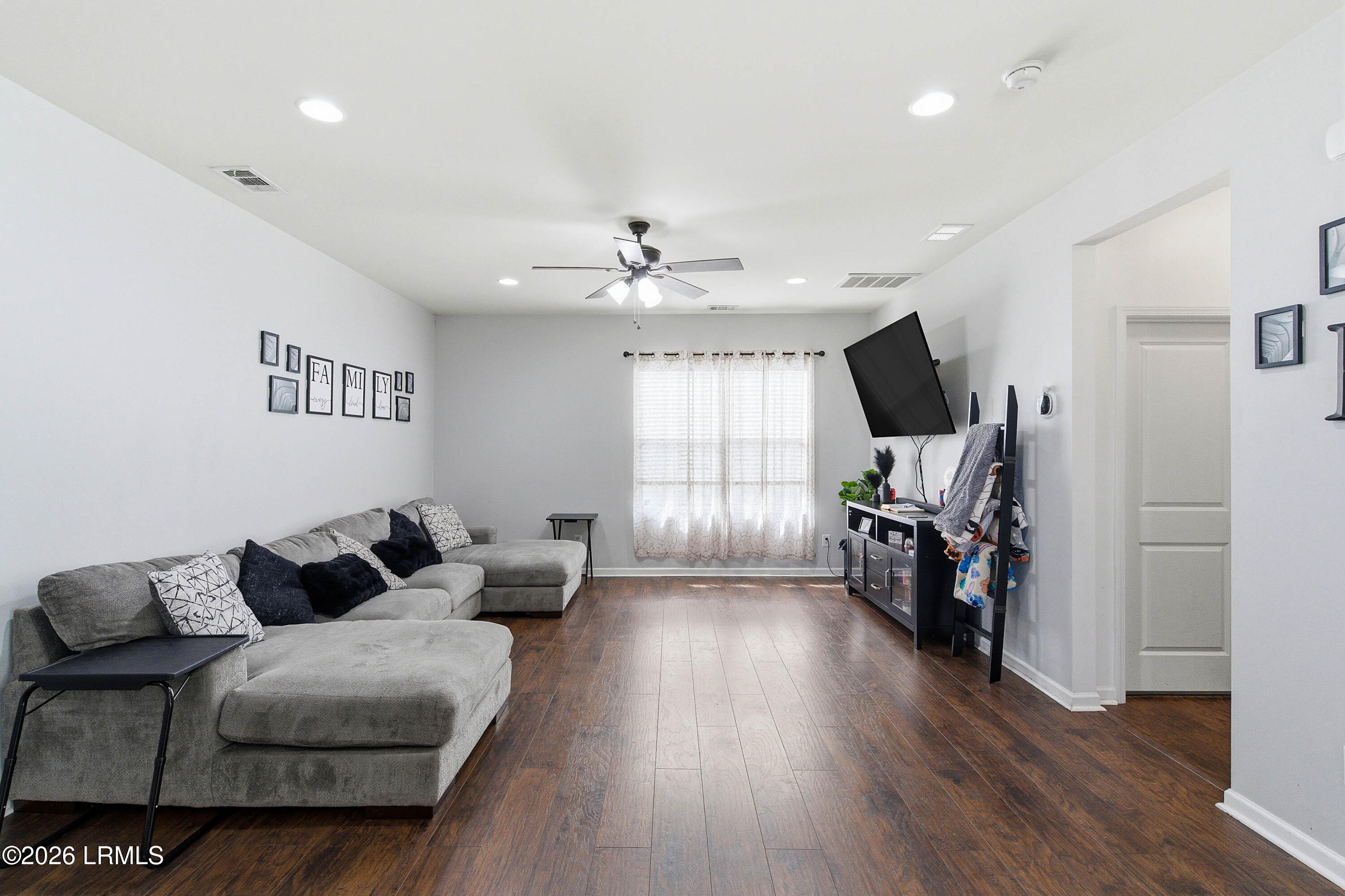 40 Saluda Way Beaufort, SC 29906 - Photo 7 of 36 40 Saluda-32